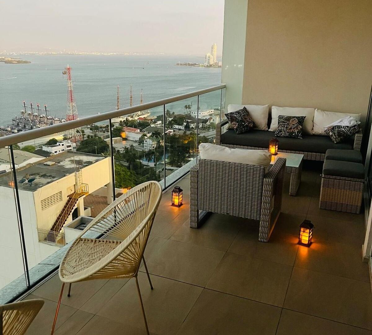Colombia- H2 Hyatt Condo-bay View Apartamento