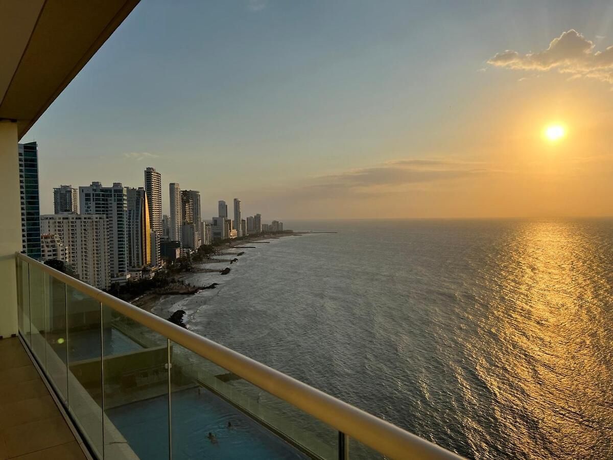 Colombia- H2 Hyatt Condo-bay View Apartamento *