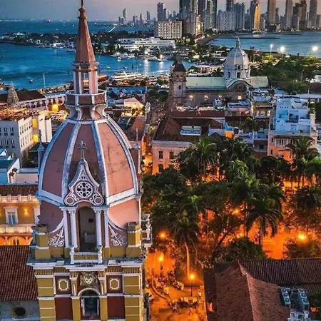 Apartment Colombia- H2 Hyatt Condo-bay View *